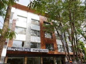 Mango Hotels Bhagwati Park