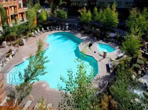 Mammoth Gateway Village