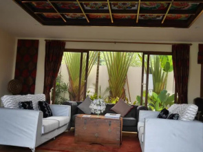 We Pool Villa