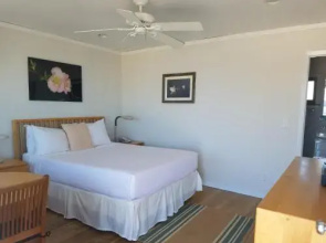 White Sands Motel