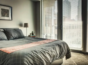 Stylish 1BR Apt Near Spectrum Center