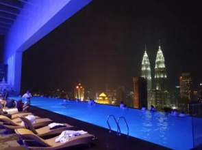the face suite platinum twin towers