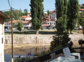 Zaara Guest House