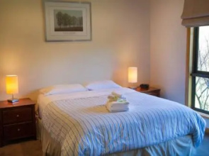 Growlers Creek Lodge