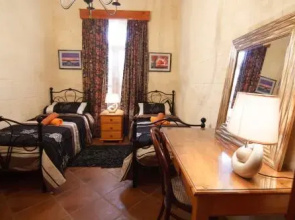 Ta' Bejza Holiday Home With Private Pool