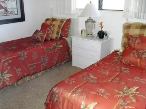 Kihei Akahi D-415 - 2 Br Condo