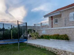 Villa Lilin San