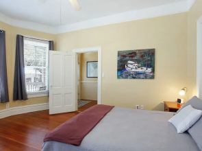 317 E Anderson Street Home