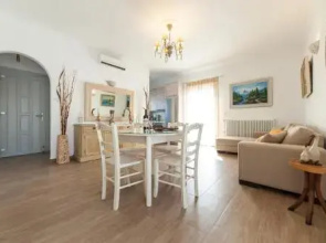 Panos Apartment Naousa