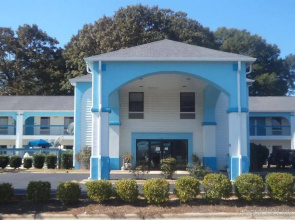 AmeriVu Inn & Suites Siler City