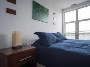 Convenient 1BR in 3rd Ward with Parking