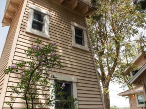 Twist Ranch 5 Br home by RedAwning