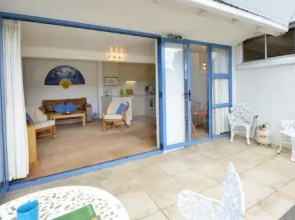 'Glanville Snuggery' - Waiwera Bed & Breakfast