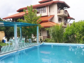 Green View Villa