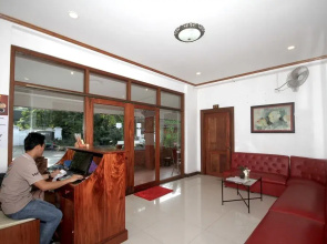IQ Inn