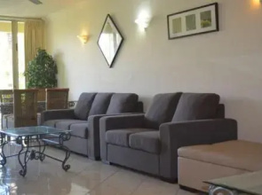 Lakes Resort 706