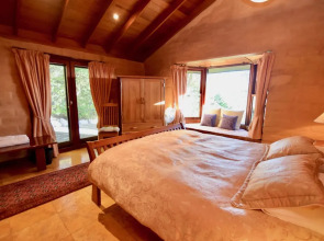 Omaroo Mountaintop Villa