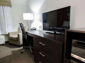 Sleep Inn & Suites and Conference Center Downtown