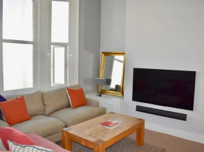 1 Bedroom Home in Central Brighton