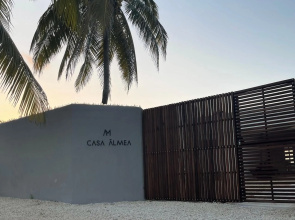 Casa en primera linea de playa con alberca