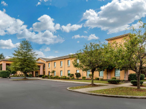 Quality Inn & Suites Benton - Draffenville