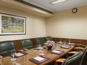 Ramada Plaza by Wyndham Palm Grove