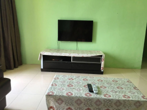 Cameron Pasar Malam Apartment at Crown Imperial Court