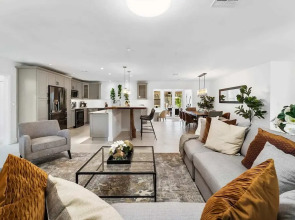 Spacious 8BR w/ Guesthouse + Pool & Tons of Games