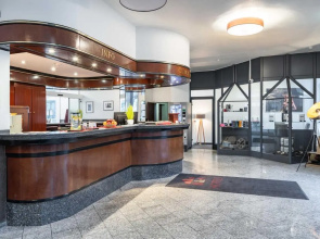 Astoria City Resort