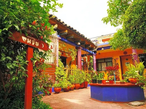 Hostel Qhia