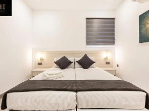Lovely Modern Large Spacious Home with 7BR & WIFI by 360 Estates