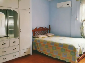 Spacious Apartment near Mall