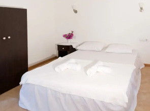 Delos Beach Hotel