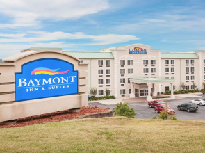 Baymont by Wyndham Hot Springs On the Lake