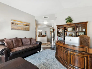 Private Tuscany Oasis With Pool - Perfect For Families, Couples Or Business Travelers 4 Bedroom Home by RedAwning