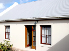 Sunset Cottage- Noordhoek