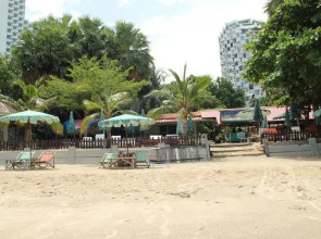 Serenity Condo Wongamat by Patsamon