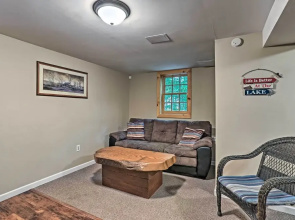 Pocono Lake House Near Skiing & Kalahari Resort!
