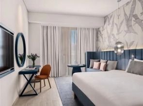 Royal Central Hotel & Resort — the Palm