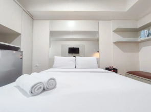 Warm And Cozy Style Studio Room At Paltrow City Apartment