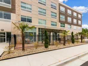 Holiday Inn Express Villa Rica by IHG