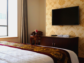 Yixian Longsun Hotel