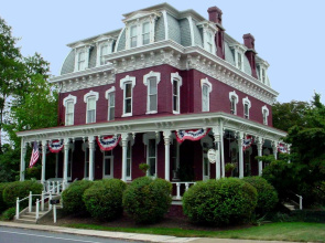 Lovelace Manor Bed & Breakfast