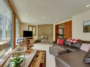 Mendon Home w/ Hot Tub, Fire Pit & Near Skiing!