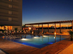 Hotel Trinitarias Suites