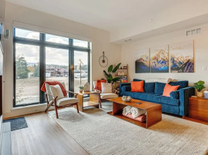 Mountain-view Condo in Downtown Winter Park!
