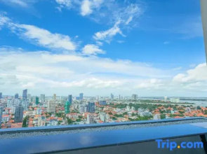 Phnom Penh Infinity Pool Down to $25/N - M Residence