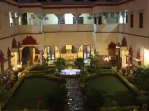 Ishwari Niwas Palace