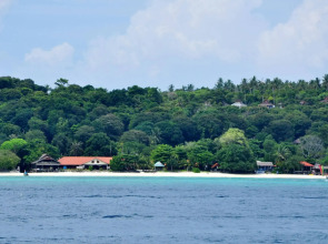 Phi Phi Long Beach Resort & Villa