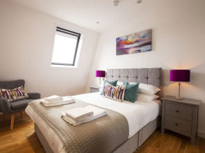Alexandra Apartment